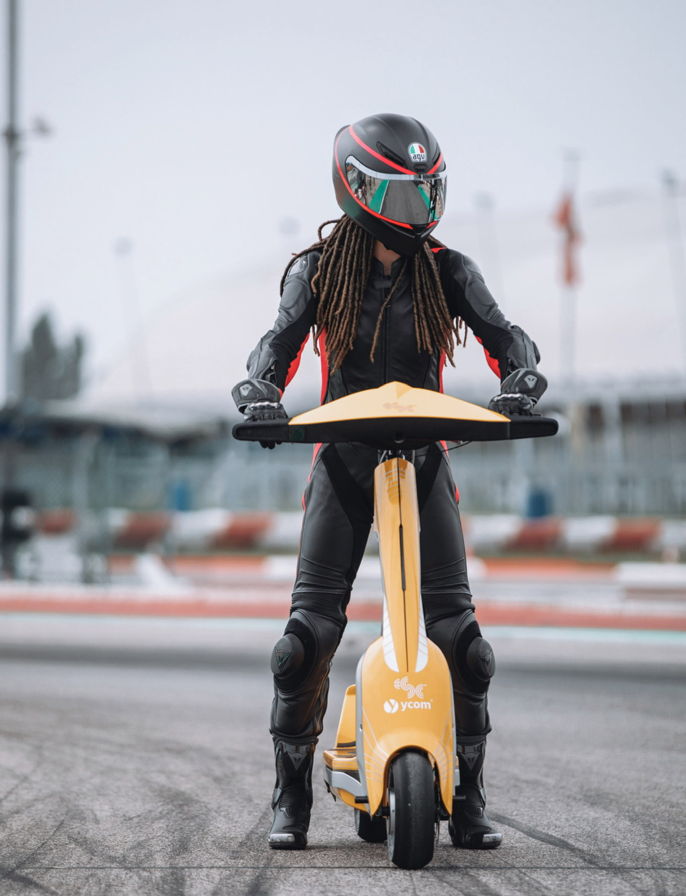 glorious jordan rand e scooter race racing portrait helmet on